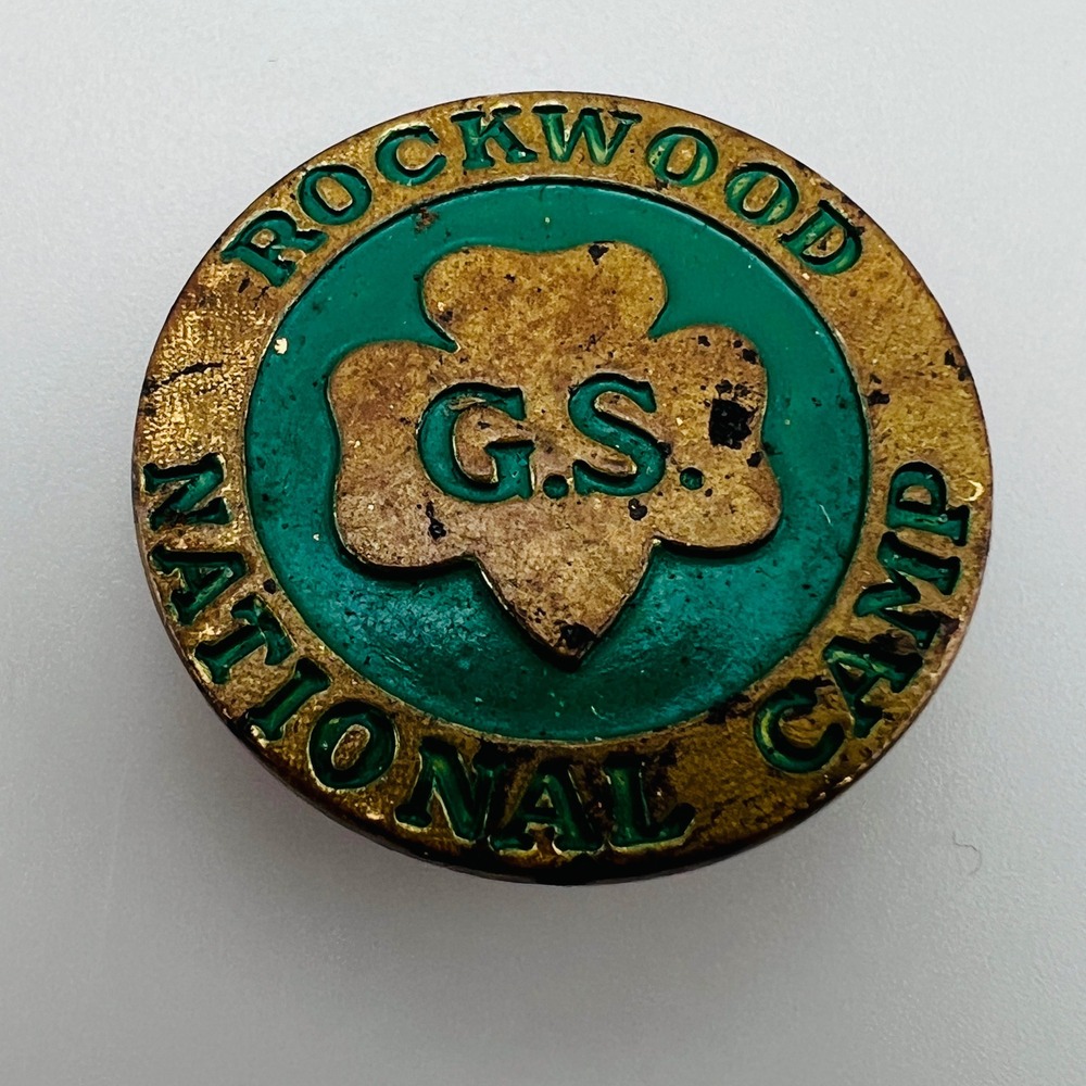 Vintage Girl Scouts Enamel Pin‎ Rockwood National Camp Gold Tone Green Trefoil
